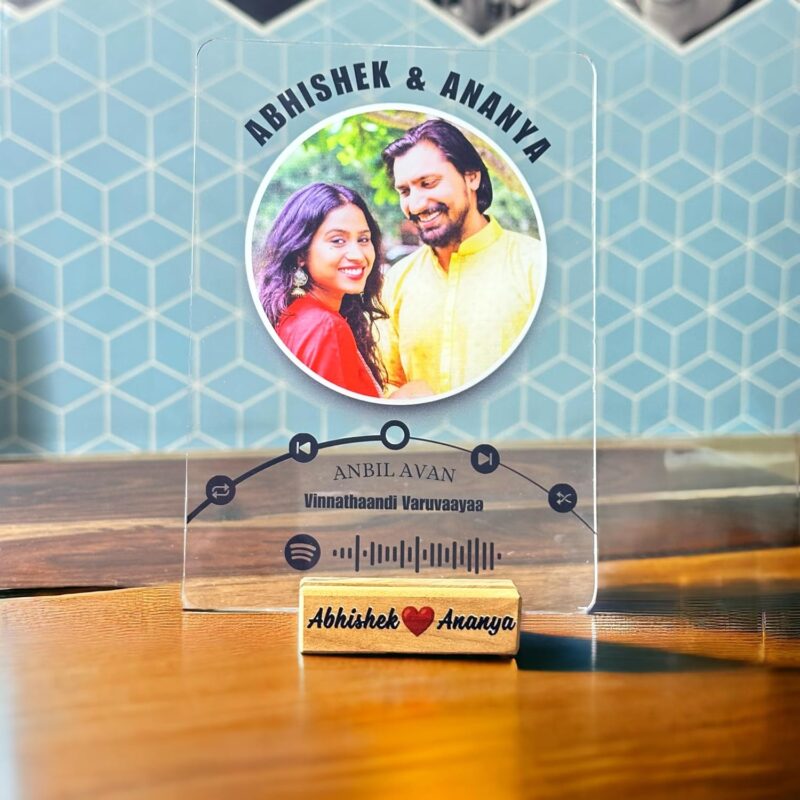 � Acrylic Customized Photo, Text and Song Spotify Plaque | Personalized Photo Music Frame with scannable code with Stand (RoundClear)